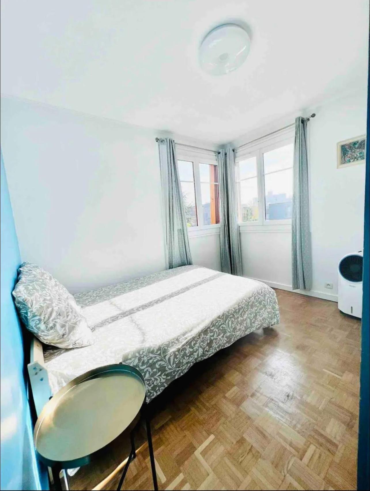 Modern 2 Bedroom Apartment Near Paris Metro, Giant Flat Screen Tv 85 Inches, Balcony, Free Parking Ivry-sur-Seine Dış mekan fotoğraf